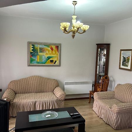 Stela'S Apartment Корча Экстерьер фото