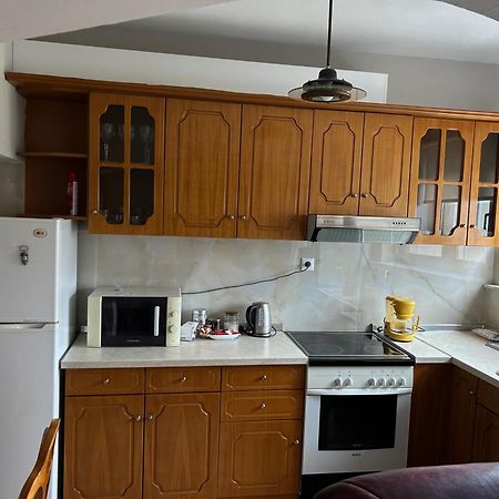 Stela'S Apartment Корча Экстерьер фото
