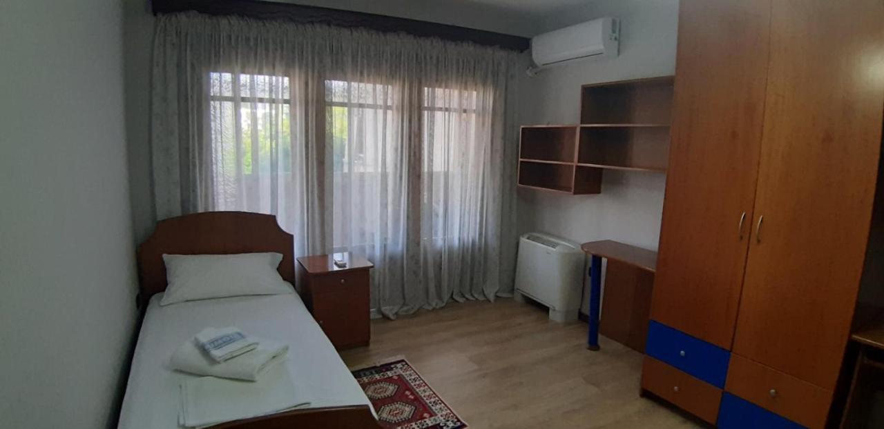 Stela'S Apartment Корча Экстерьер фото